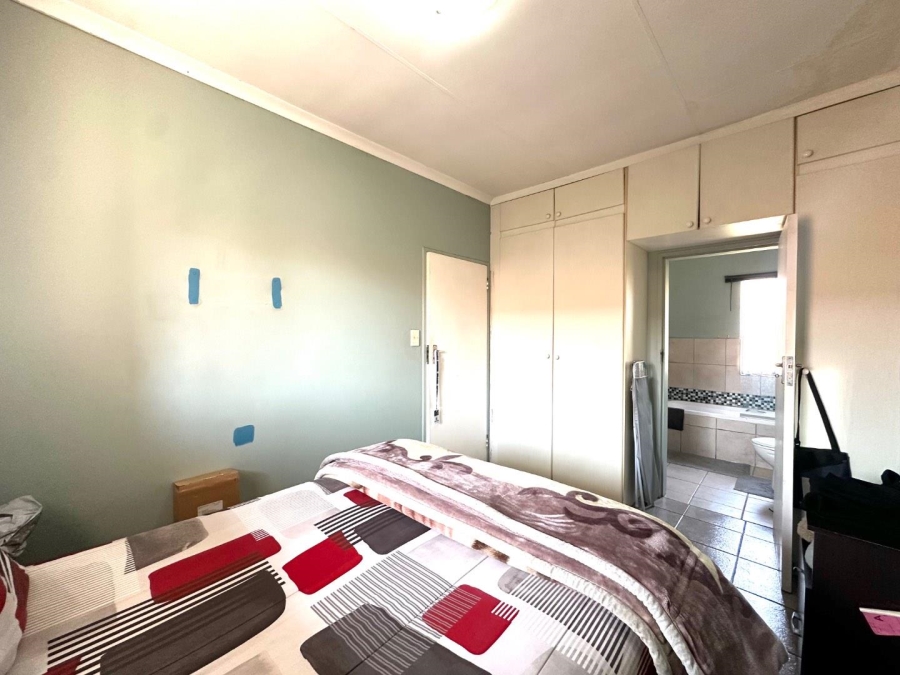1 Bedroom Property for Sale in Wapadrand Gauteng