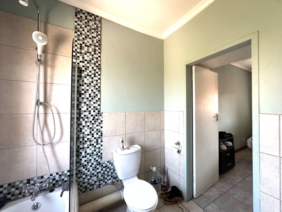 1 Bedroom Property for Sale in Wapadrand Gauteng