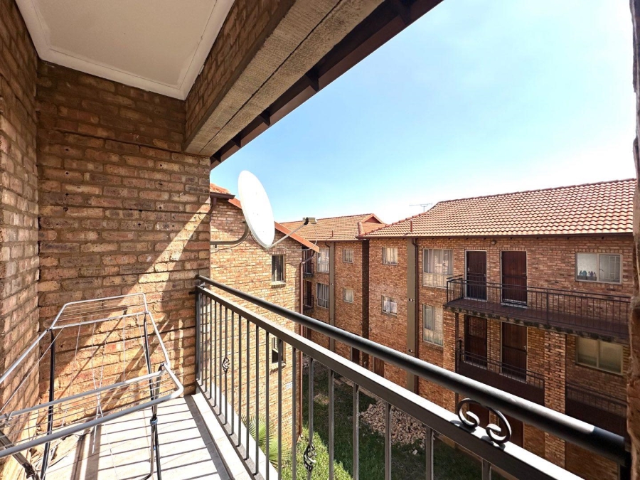 1 Bedroom Property for Sale in Wapadrand Gauteng