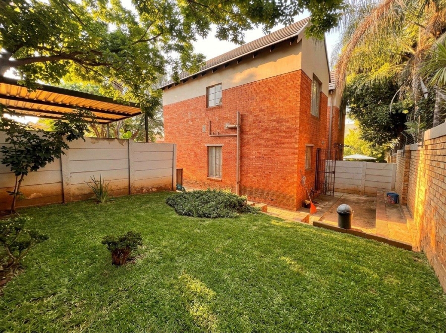 2 Bedroom Property for Sale in North Riding Gauteng