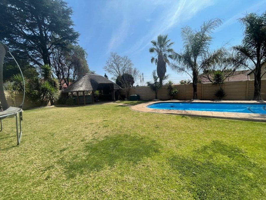 3 Bedroom Property for Sale in Edleen Gauteng