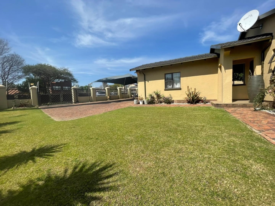 3 Bedroom Property for Sale in Edleen Gauteng