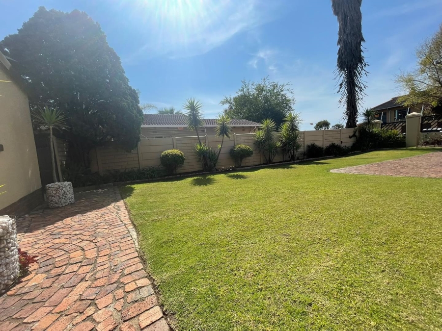 3 Bedroom Property for Sale in Edleen Gauteng