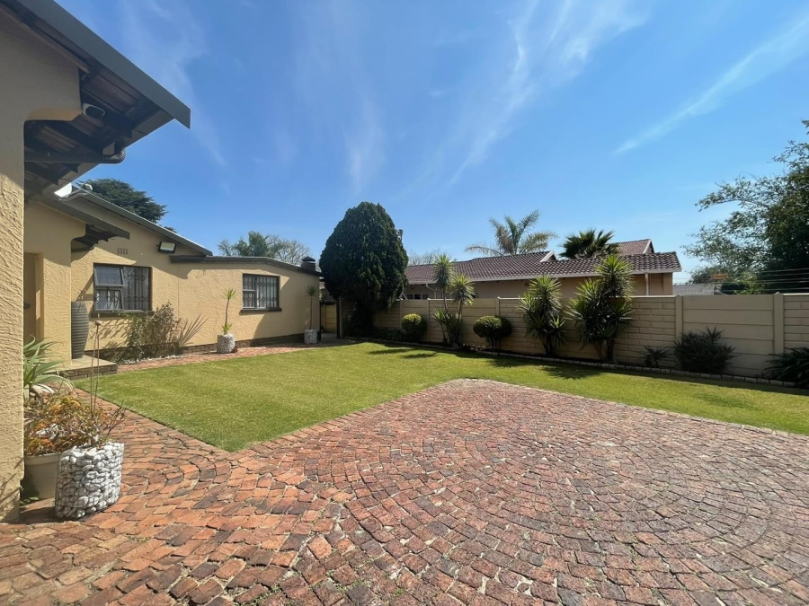3 Bedroom Property for Sale in Edleen Gauteng