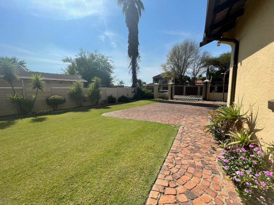 3 Bedroom Property for Sale in Edleen Gauteng