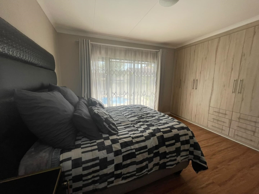 3 Bedroom Property for Sale in Edleen Gauteng