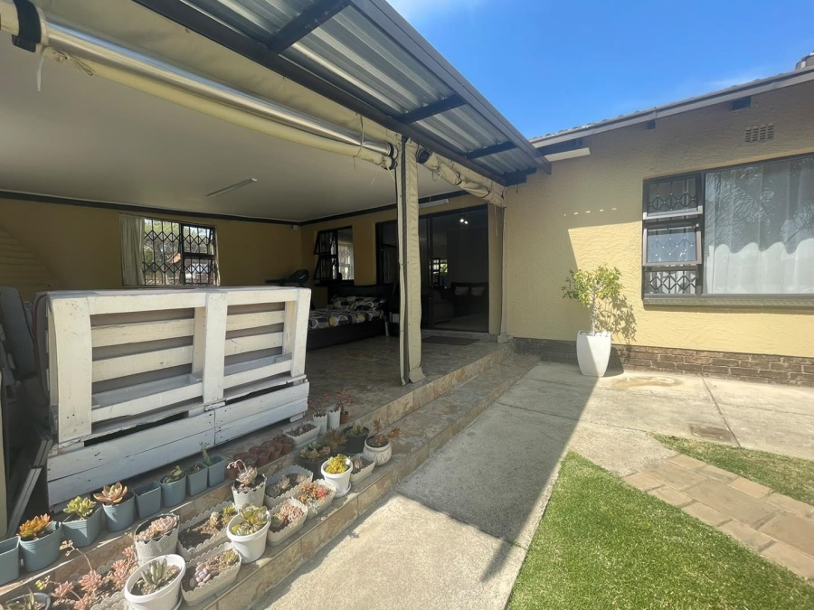 3 Bedroom Property for Sale in Edleen Gauteng
