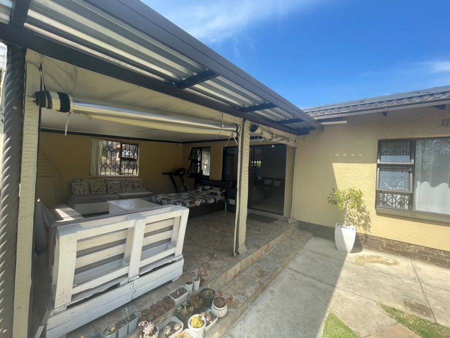 3 Bedroom Property for Sale in Edleen Gauteng