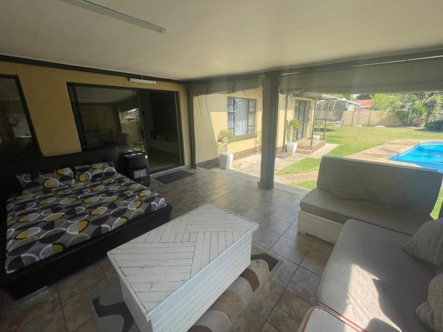 3 Bedroom Property for Sale in Edleen Gauteng