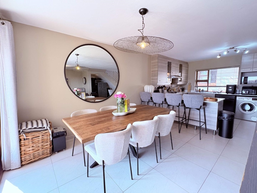 3 Bedroom Property for Sale in Candlewoods Country Estate Gauteng