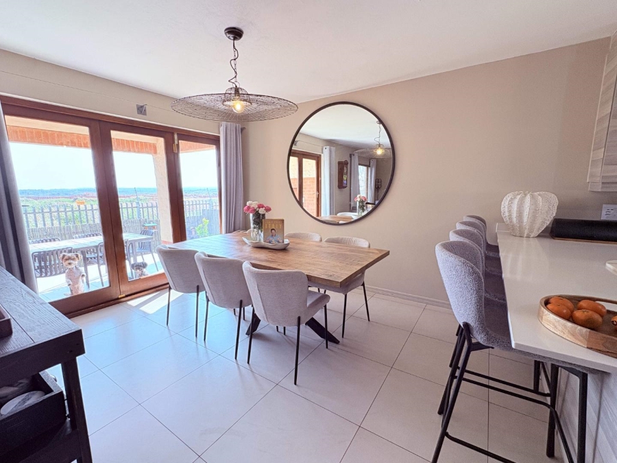 3 Bedroom Property for Sale in Candlewoods Country Estate Gauteng