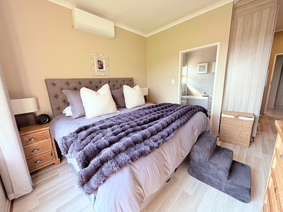 3 Bedroom Property for Sale in Candlewoods Country Estate Gauteng
