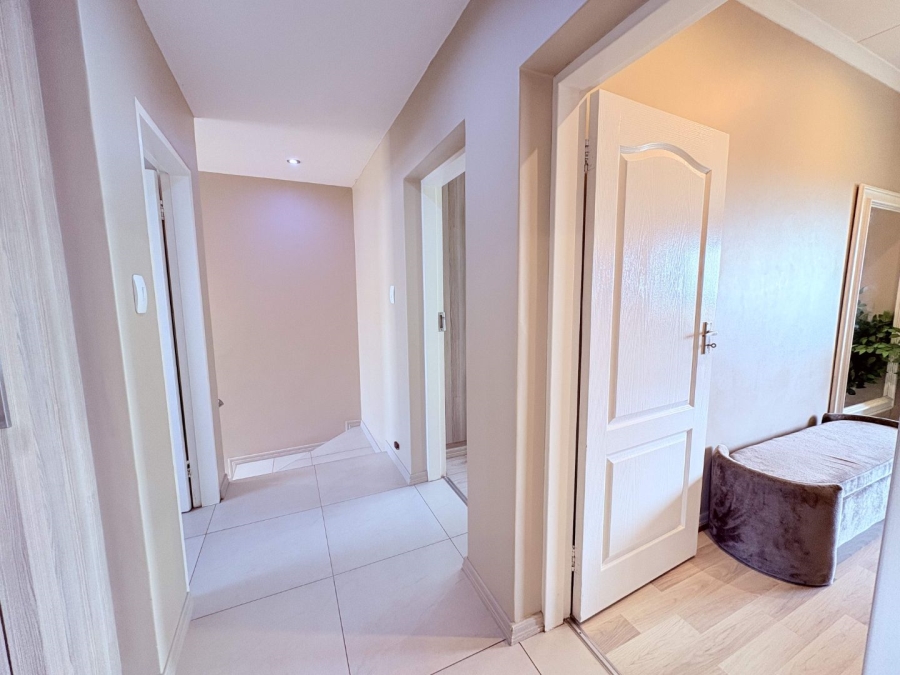 3 Bedroom Property for Sale in Candlewoods Country Estate Gauteng