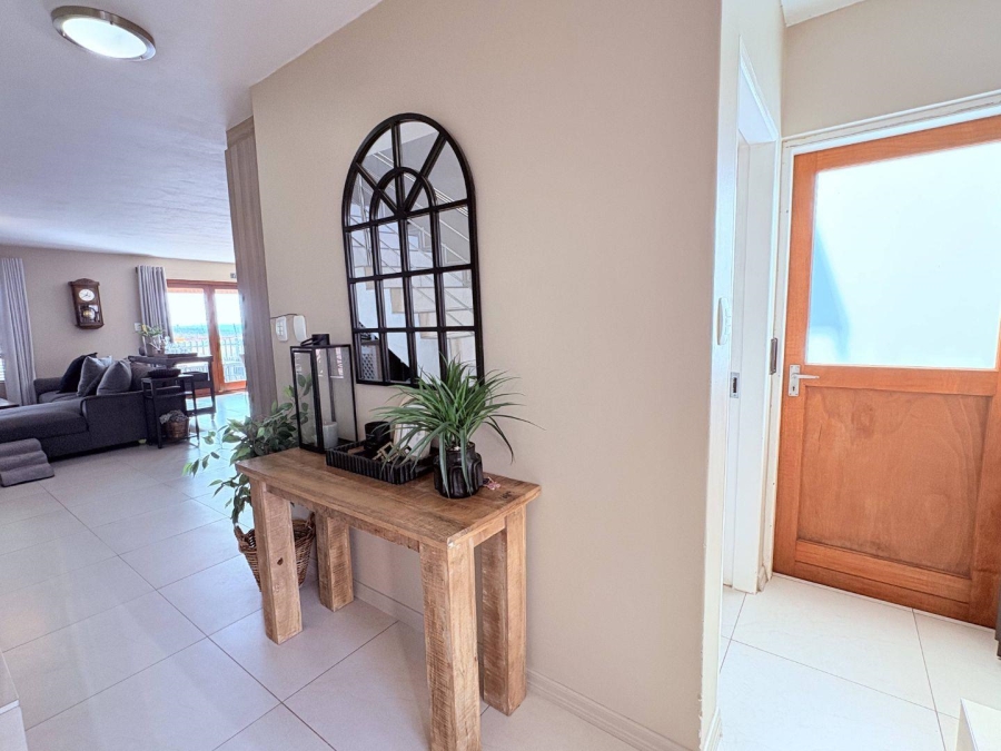 3 Bedroom Property for Sale in Candlewoods Country Estate Gauteng