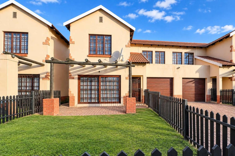 3 Bedroom Property for Sale in Montana Tuine Gauteng