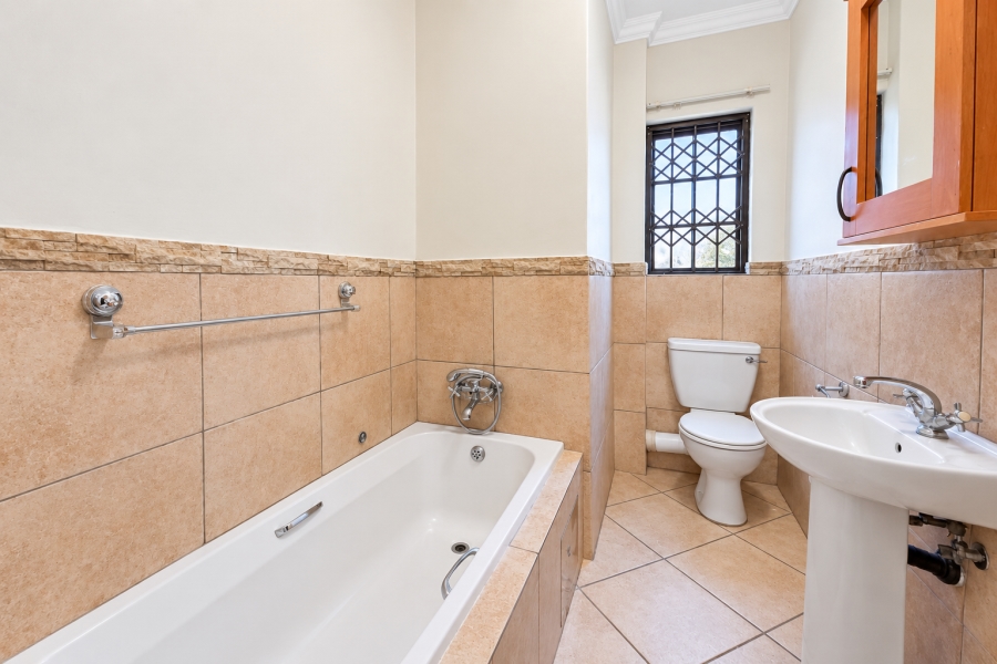 3 Bedroom Property for Sale in Montana Tuine Gauteng