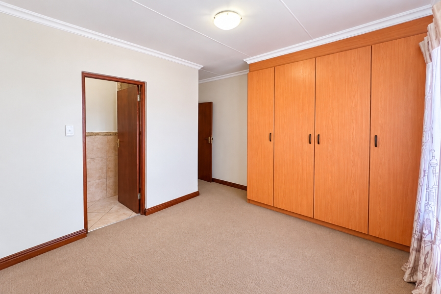 3 Bedroom Property for Sale in Montana Tuine Gauteng