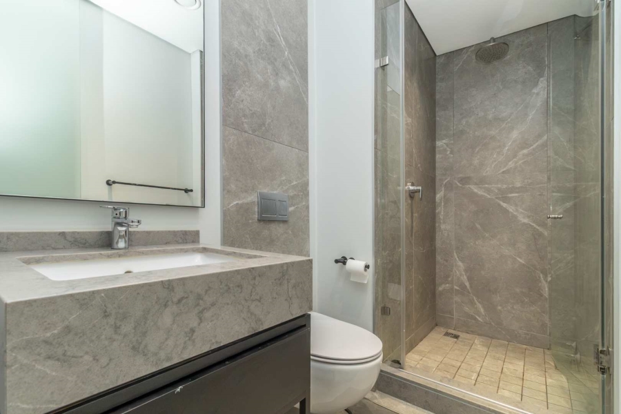 2 Bedroom Property for Sale in Waterfall Gauteng