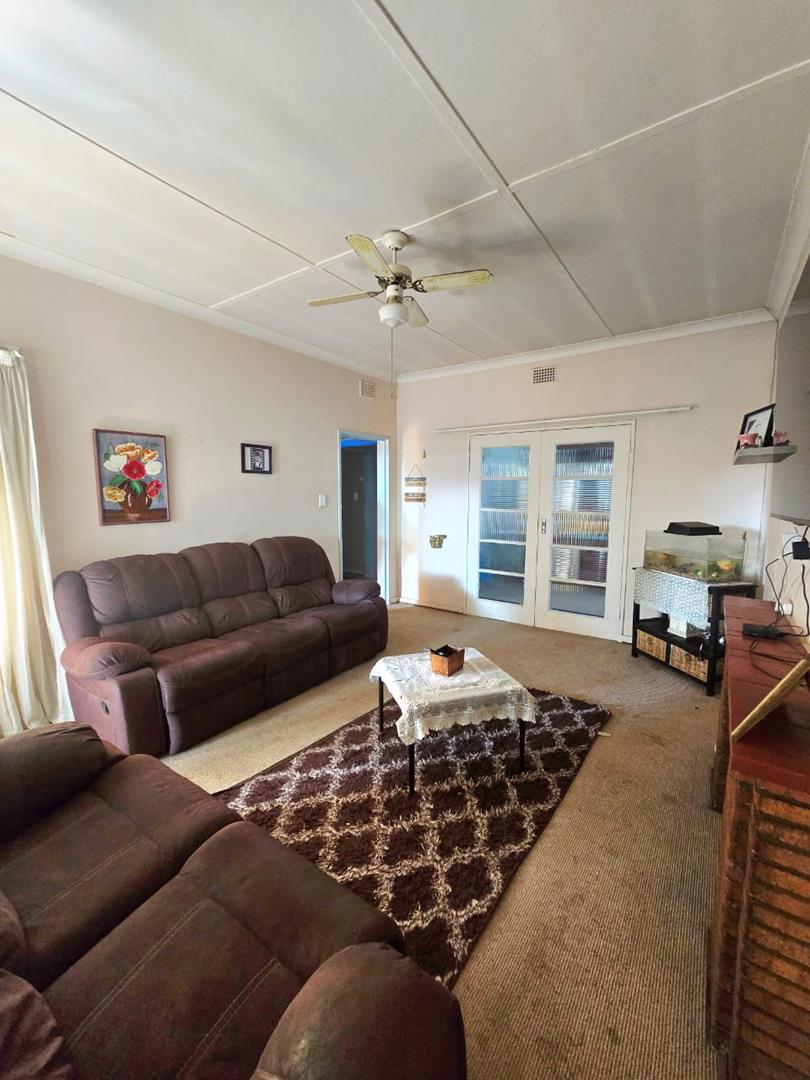 3 Bedroom Property for Sale in Geduld Gauteng