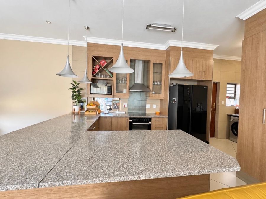 3 Bedroom Property for Sale in Rua Vista Gauteng