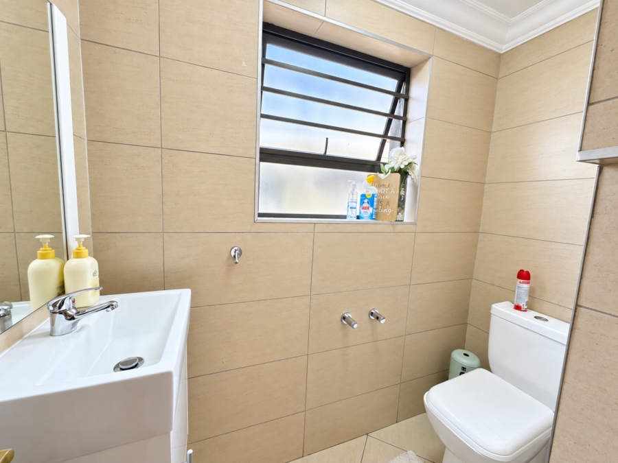 3 Bedroom Property for Sale in Rua Vista Gauteng