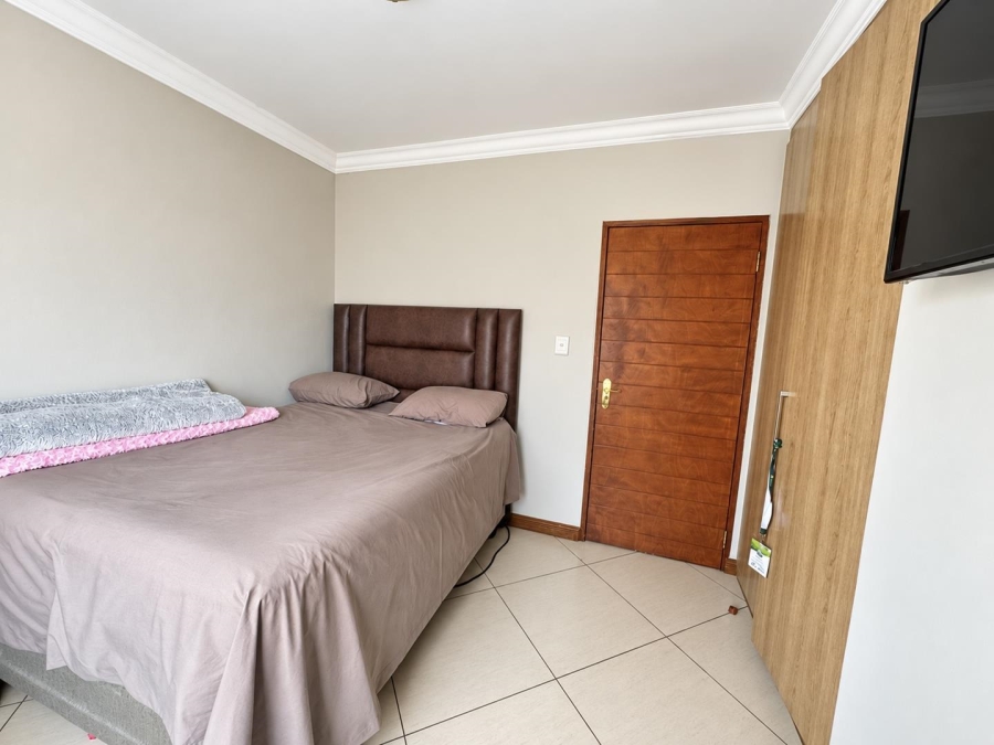 3 Bedroom Property for Sale in Rua Vista Gauteng