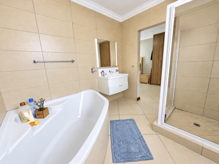 3 Bedroom Property for Sale in Rua Vista Gauteng
