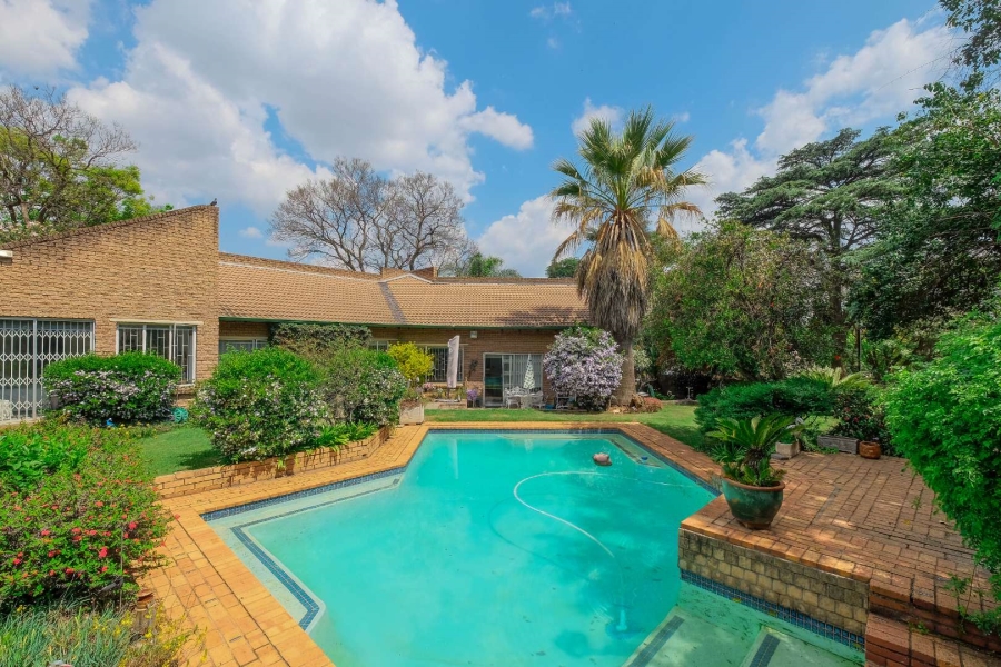 4 Bedroom Property for Sale in Buccleuch Gauteng