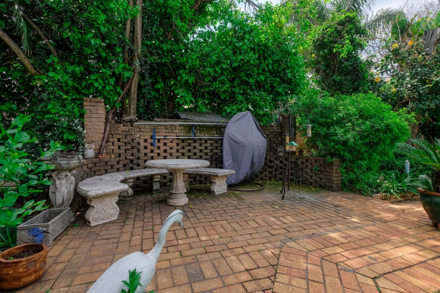 4 Bedroom Property for Sale in Buccleuch Gauteng