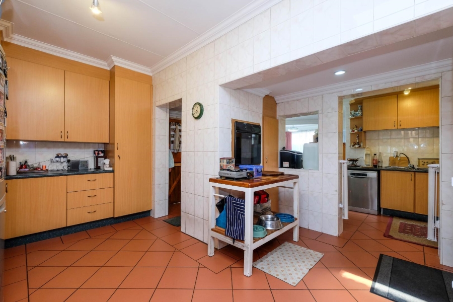 4 Bedroom Property for Sale in Buccleuch Gauteng