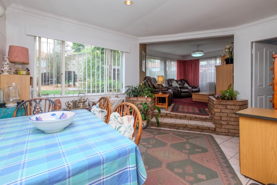 4 Bedroom Property for Sale in Buccleuch Gauteng