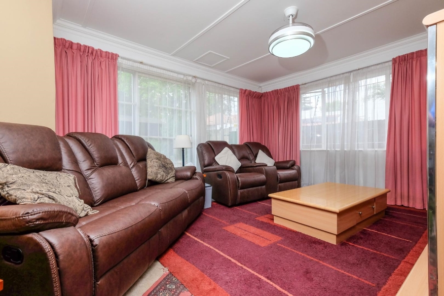 4 Bedroom Property for Sale in Buccleuch Gauteng