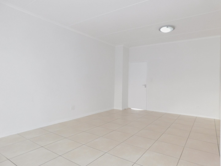 To Let 3 Bedroom Property for Rent in Olivedale Gauteng