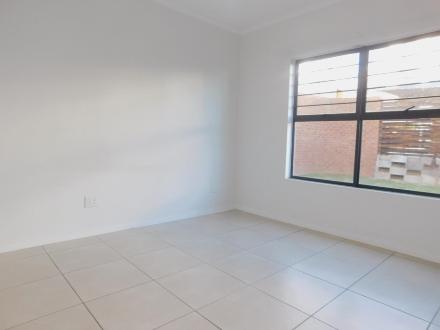 To Let 3 Bedroom Property for Rent in Olivedale Gauteng
