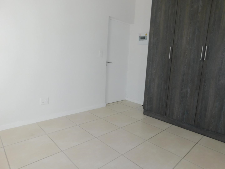 To Let 3 Bedroom Property for Rent in Olivedale Gauteng