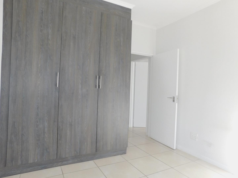 To Let 3 Bedroom Property for Rent in Olivedale Gauteng