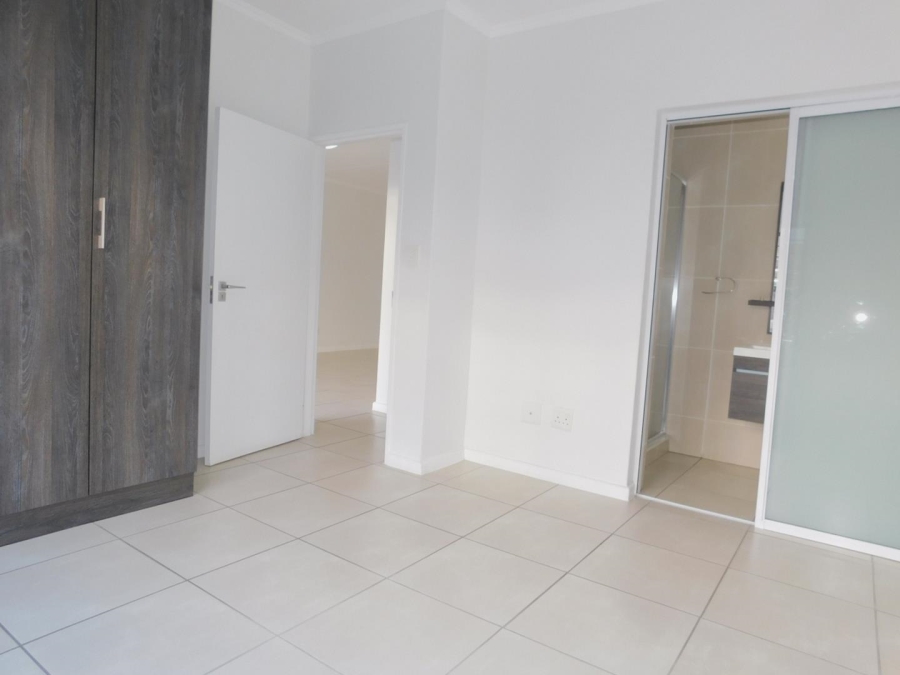 To Let 3 Bedroom Property for Rent in Olivedale Gauteng