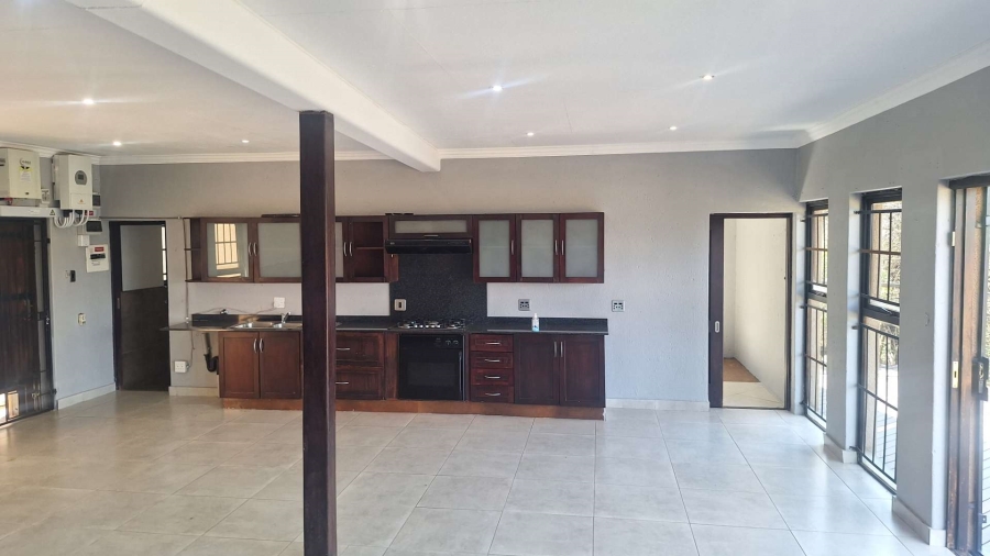 To Let 2 Bedroom Property for Rent in Ruimsig Gauteng