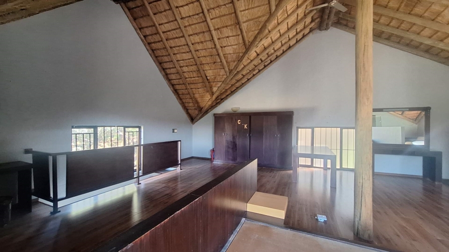 To Let 2 Bedroom Property for Rent in Ruimsig Gauteng