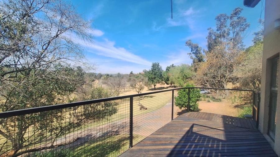 To Let 2 Bedroom Property for Rent in Ruimsig Gauteng