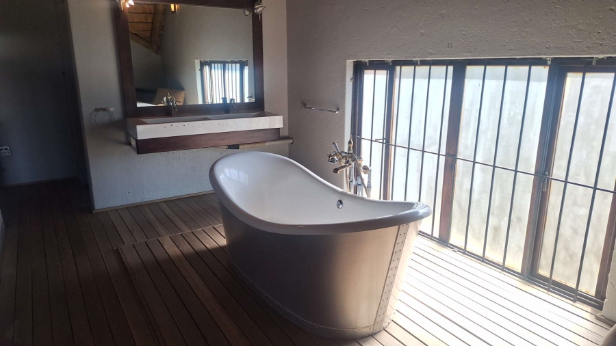 To Let 2 Bedroom Property for Rent in Ruimsig Gauteng