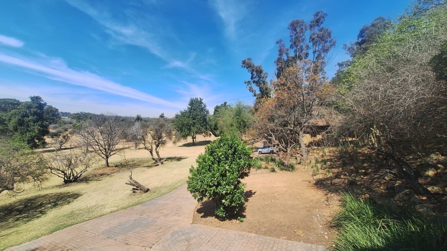 To Let 2 Bedroom Property for Rent in Ruimsig Gauteng