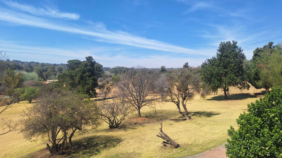 To Let 2 Bedroom Property for Rent in Ruimsig Gauteng