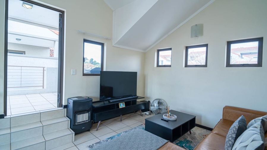 To Let 1 Bedroom Property for Rent in Bryanston Gauteng