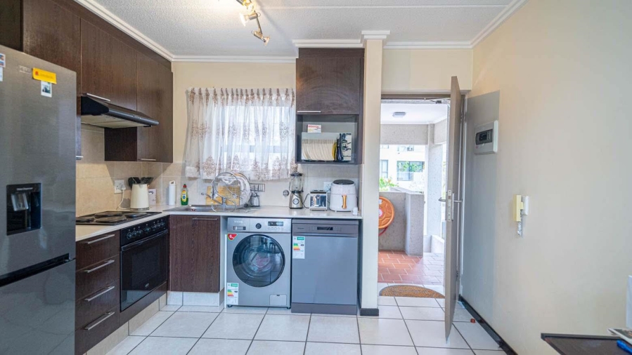 To Let 1 Bedroom Property for Rent in Bryanston Gauteng