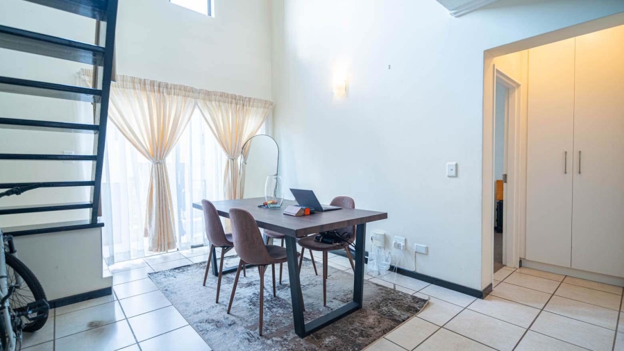 To Let 1 Bedroom Property for Rent in Bryanston Gauteng