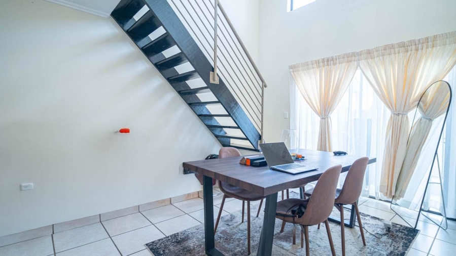 To Let 1 Bedroom Property for Rent in Bryanston Gauteng