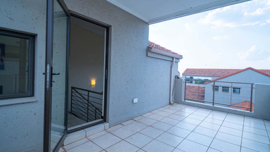 To Let 1 Bedroom Property for Rent in Bryanston Gauteng