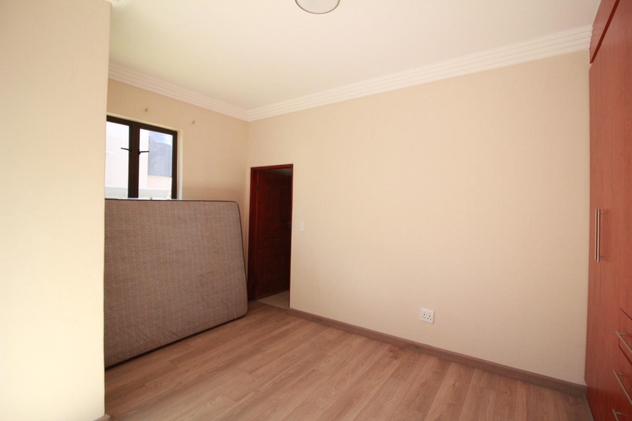 5 Bedroom Property for Sale in Blue Valley Golf Estate Gauteng