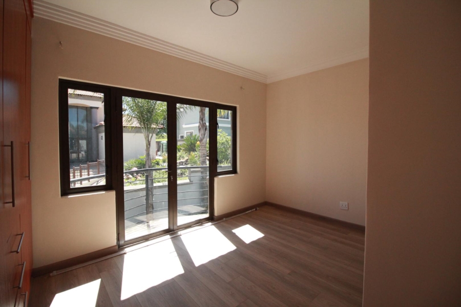 5 Bedroom Property for Sale in Blue Valley Golf Estate Gauteng
